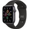 Умные часы Apple Watch SE, 44 мм, корпус из алюминия цвета «серый космос», спортивный ремешок чёрного цвета MYDT2RU - фото 12157